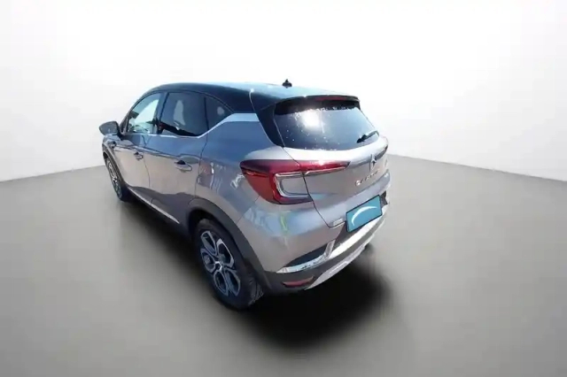Renault Captur e-tech 145 - 21 — photo 4