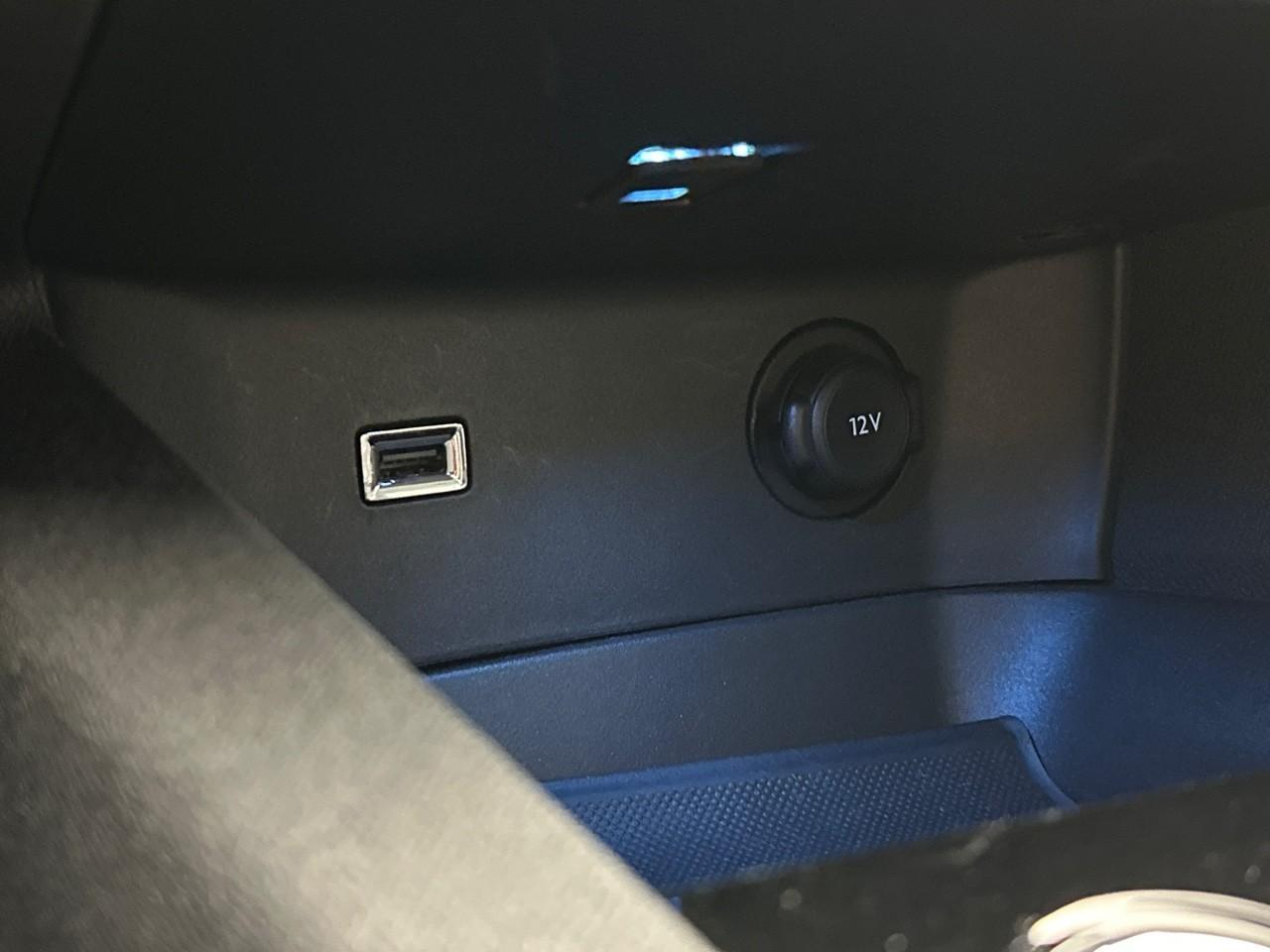 Peugeot 3008 puretech 130ch s&s eat8 style — photo 27