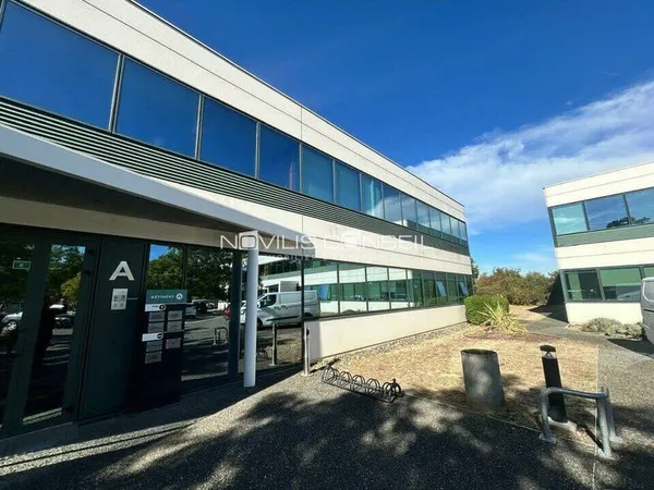 Bureaux 138 m²