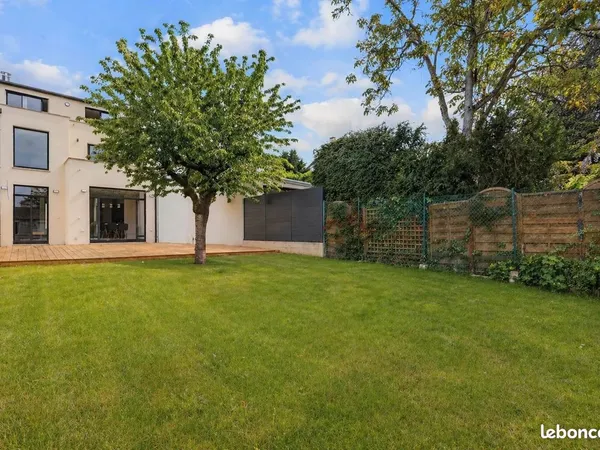 Maison 6 pièces 170 m²