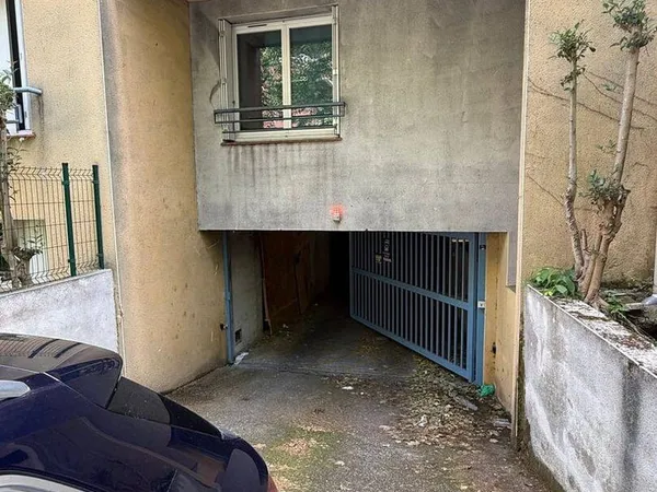 Parking 10 m²