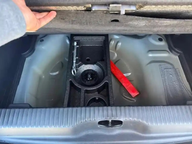 Citroën C3 Aircross puretech 110 s&amp;s bvm6 shine — photo 27