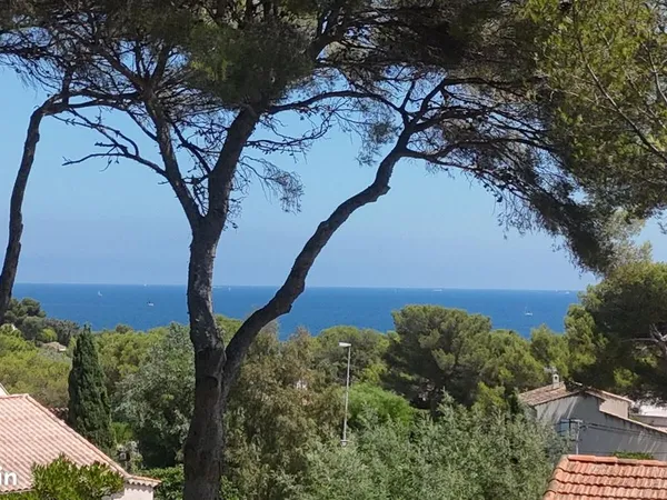 Terrain 1550 m² LES ISSAMBRES