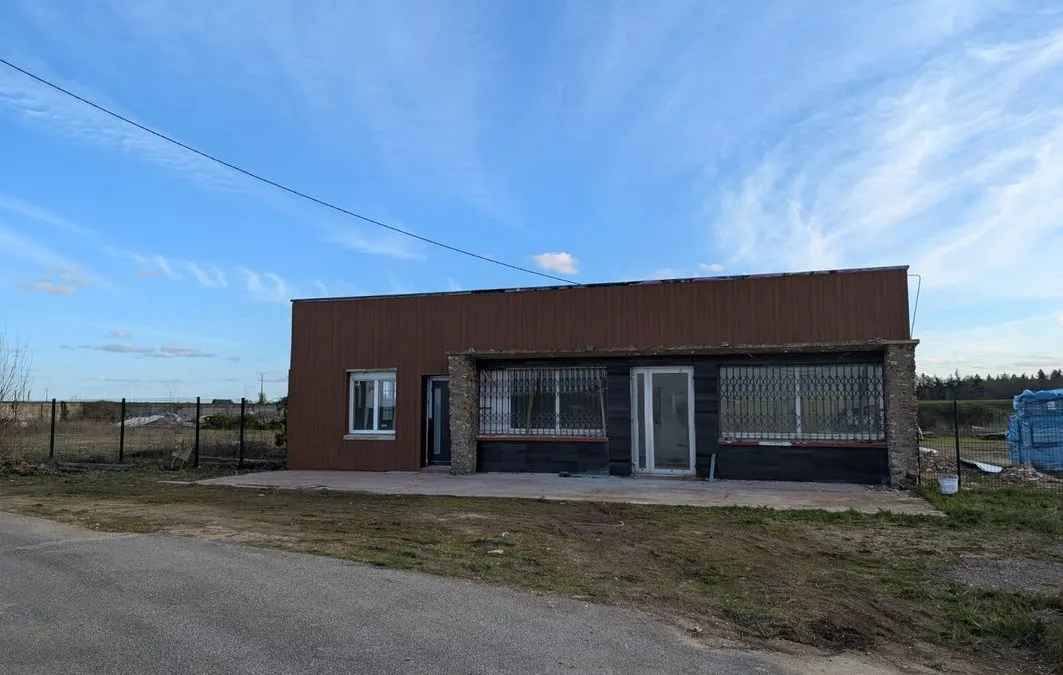 Photo 1