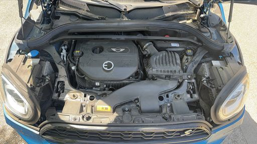 Mini Countryman 1.5 i 220 Plug in Hybrid ALL4 Steptronic6 - Northwood – 2020 – 50000 km – Hybride rechargeable – Boîte Automatique — photo 32
