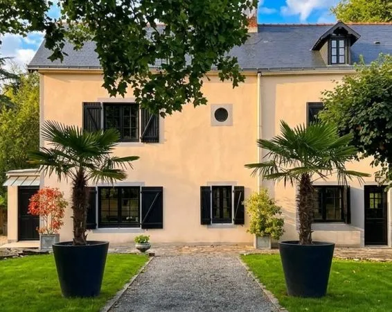 Maison 9 pièces 257 m²