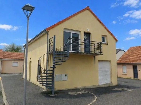 Location Maison 2 pièces 56 m² Pouligny-Notre-Dame