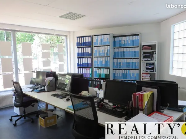 Local commercial 137 m²