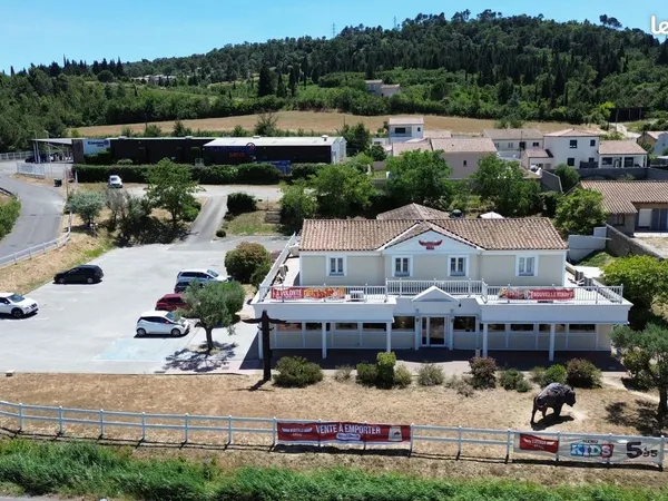 Local 623 m² Carcassonne