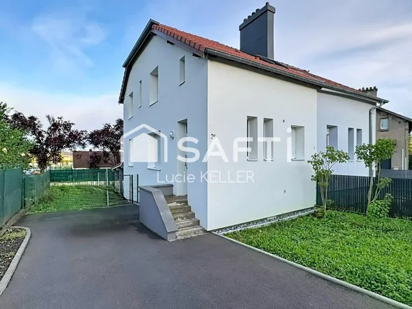 À LOUER - Maison de 72 m² avec terrain clôturé et terrasse couverte