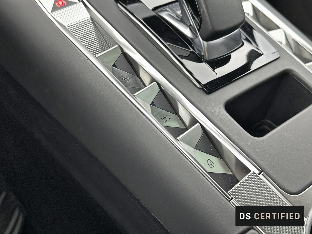 Ds Ds 7 crossback hybride rechargeable e-tense 360 eat8 4x4 la premi — photo 32