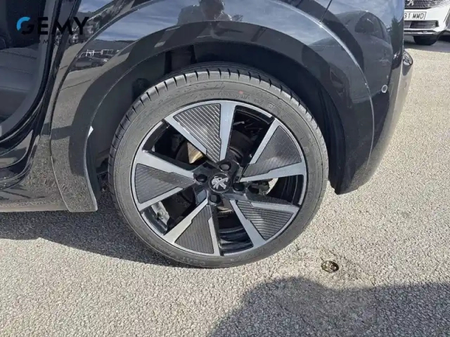 Peugeot 208 electrique 50 kwh 136ch — photo 11