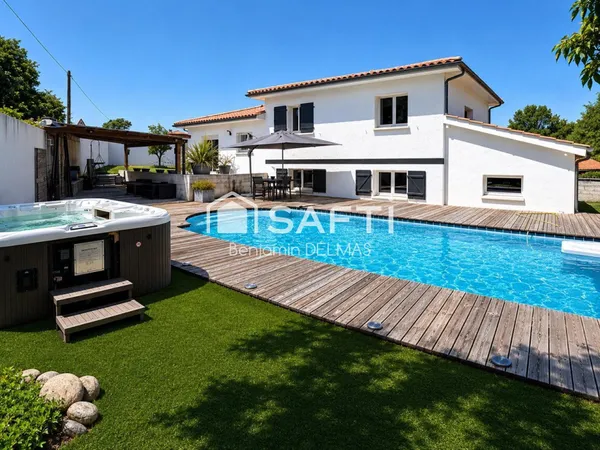 Maison entièrement rénovée à Artigues de 151 m².