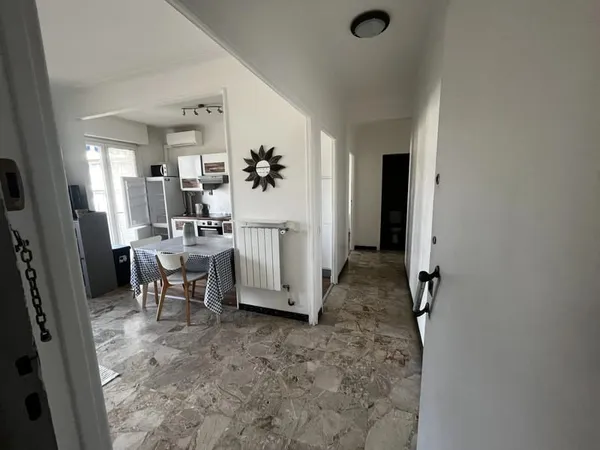 Appartement meublé 3 pièces avec terrasse - Secteur Valrose