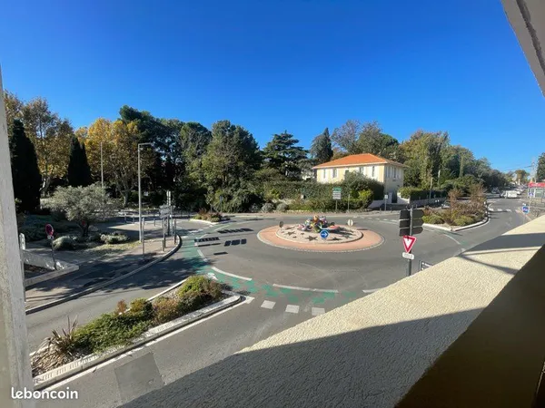 Location apt T2 - centre-ville Istres