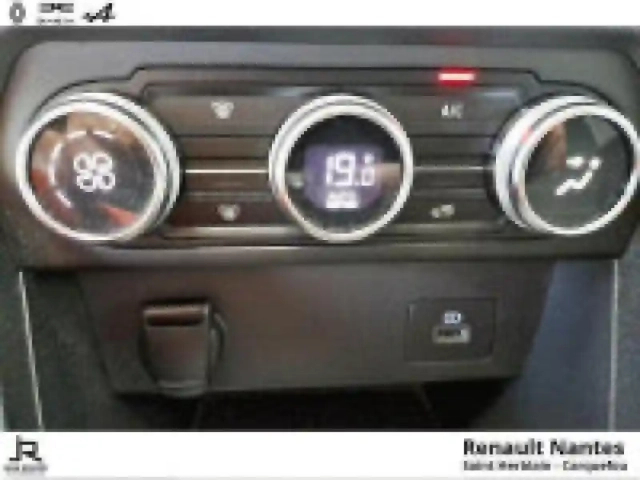 Dacia Jogger 1.0 eco-g gpl 100ch extreme+ 7 places — photo 8