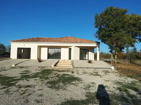 SUPERBE MAISON PLAIN PIED