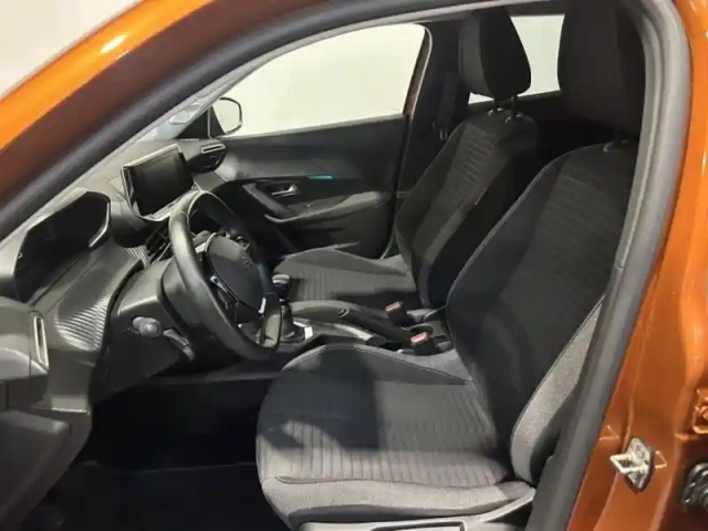Peugeot 2008 1.2  100 style carplay / radar / régulateur — photo 9