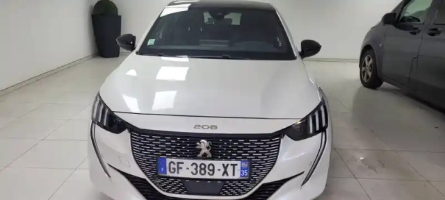 Peugeot 208 electrique 50 kwh 136ch
