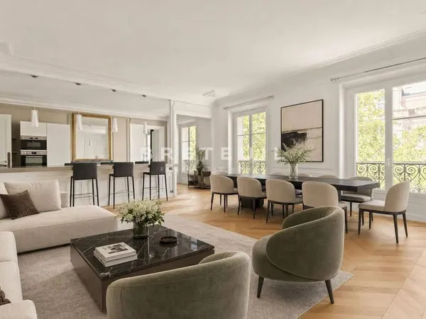 Appartement 7 pièces 204 m²