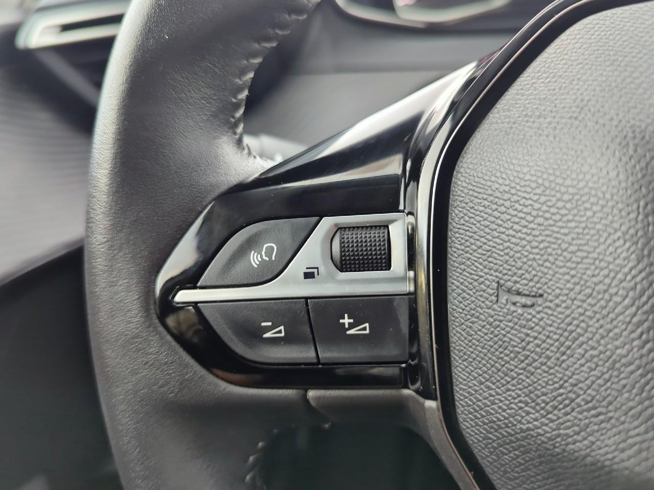 Peugeot 208 bluehdi 100 s&s bvm6 active — photo 20
