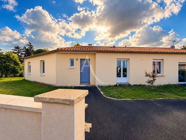 Maison de plain-pied 6 pièces 121 m²