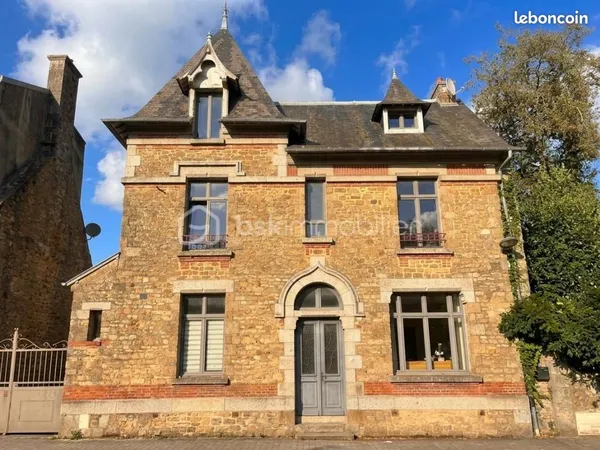 Propriété 7 pièces 192 m²