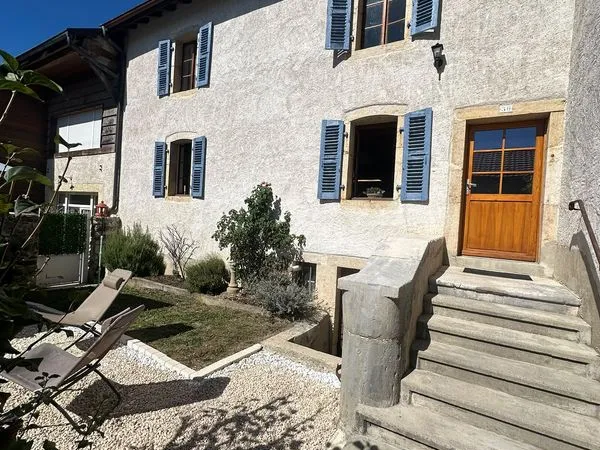 Maison de village de charme de 150 m² avec jardin privatif, Brétigny (Prévessin-Moëns)