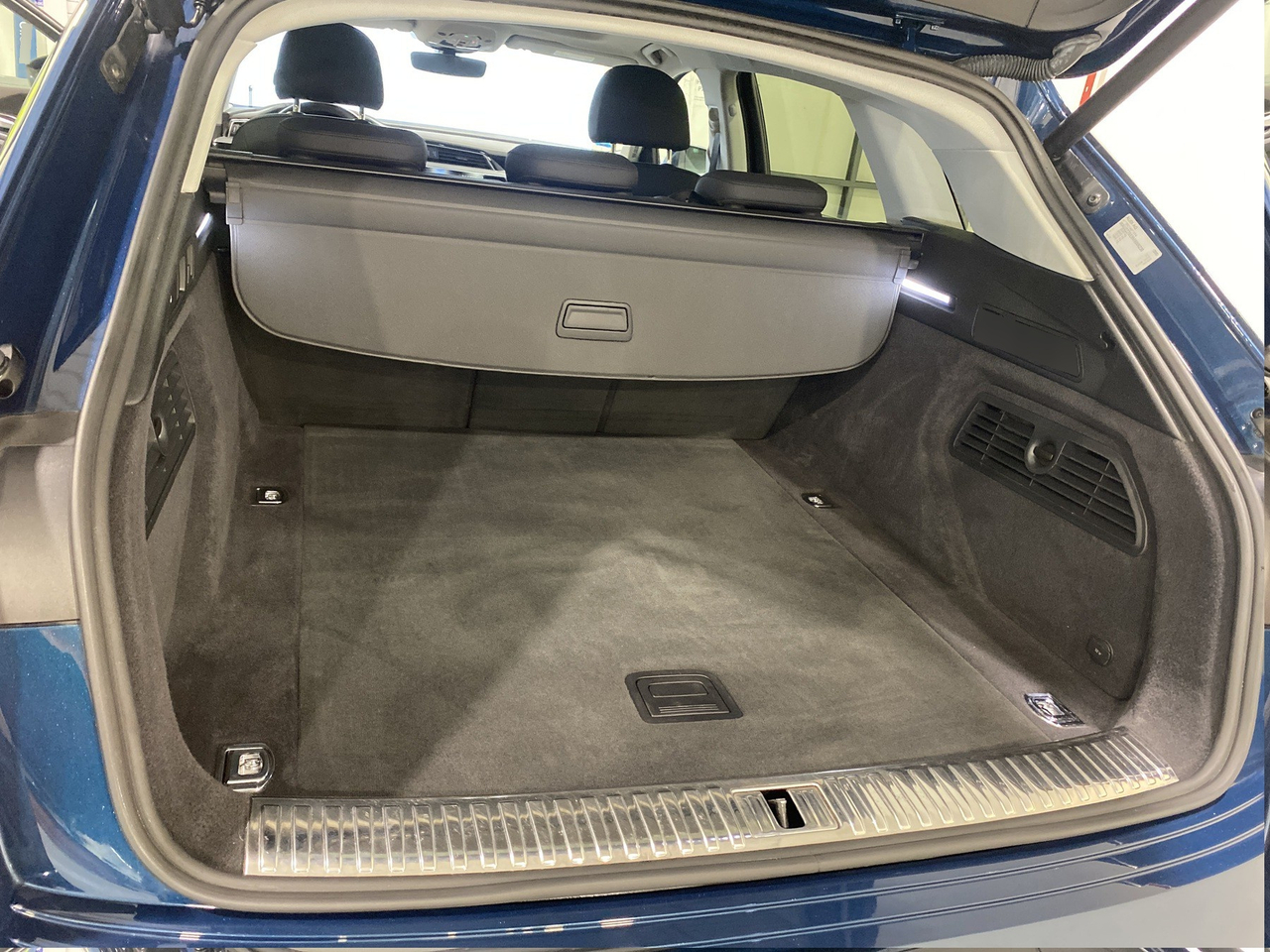 Audi e-tron — photo 61