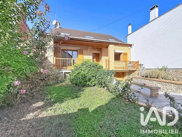 Maison 9 pièces 205 m²