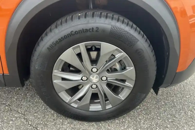 Peugeot 2008 puretech 100 s&amp;s bvm6 — photo 14