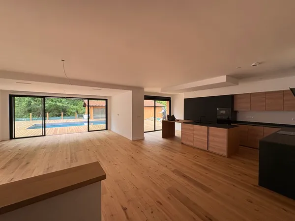 Maison 4 pièces 150 m²