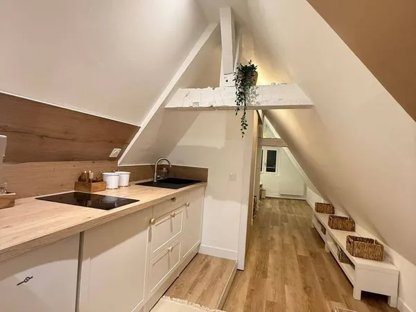 Studio 1 pièce 14 m²