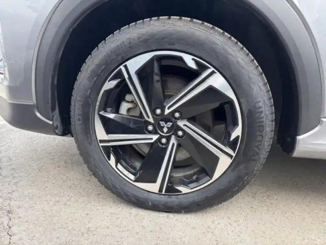 Mitsubishi Eclipse cross 2.4 mivec phev 188ch instyle 4wd — photo 9