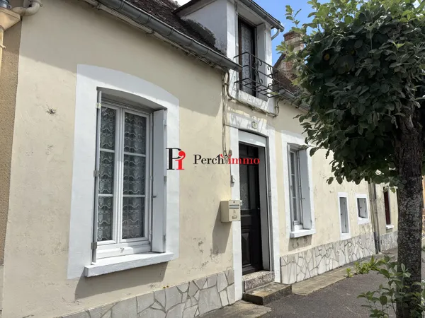 ENTRE BELLEME ET MORTAGNE MAISON DE VILLAGE