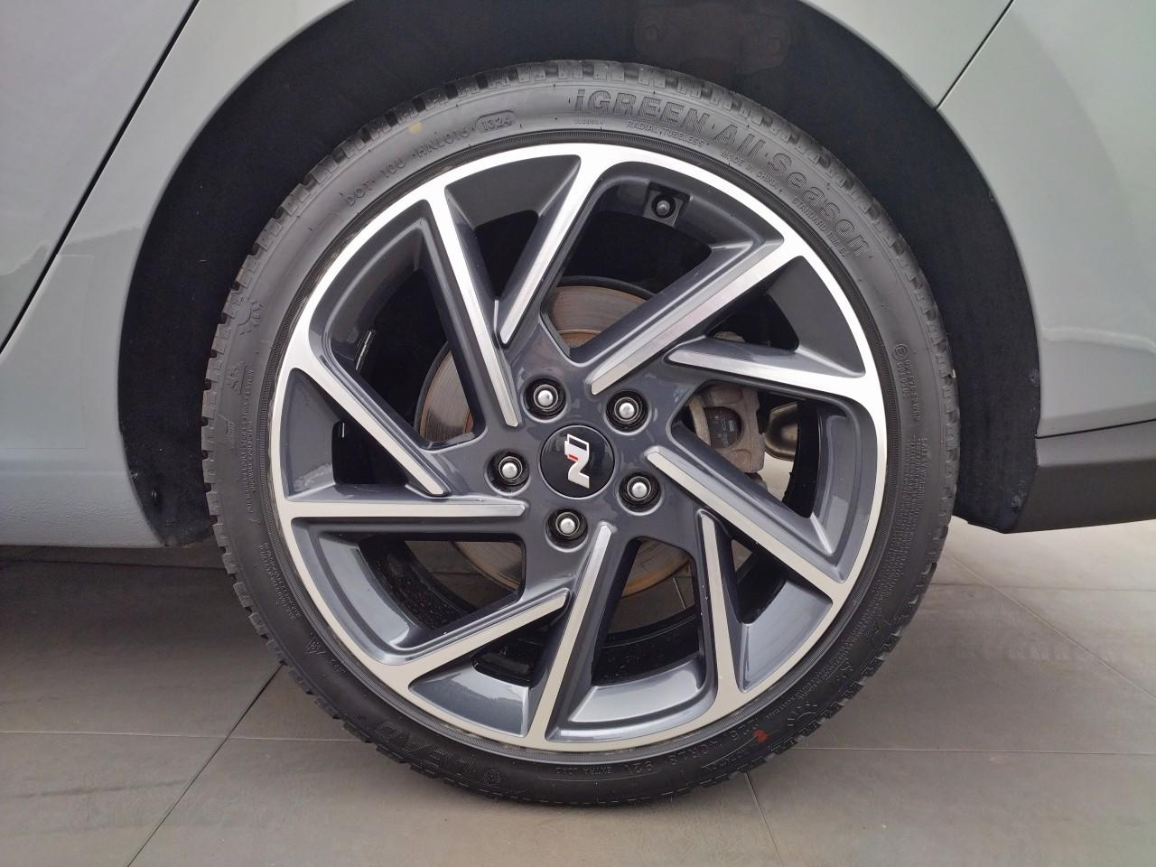 Hyundai I30 fastback 1.5 t-gdi 160 dct-7 hybrid 48v n line — photo 16