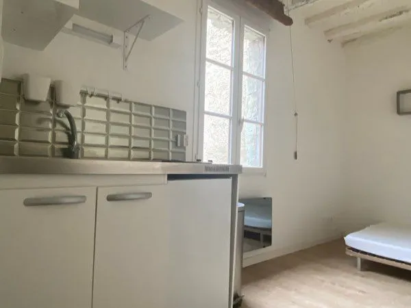 Studio meublé secteur château