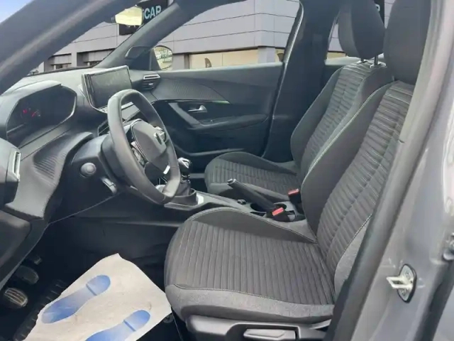 Peugeot 2008 puretech 100 s&amp;s bvm6 — photo 28