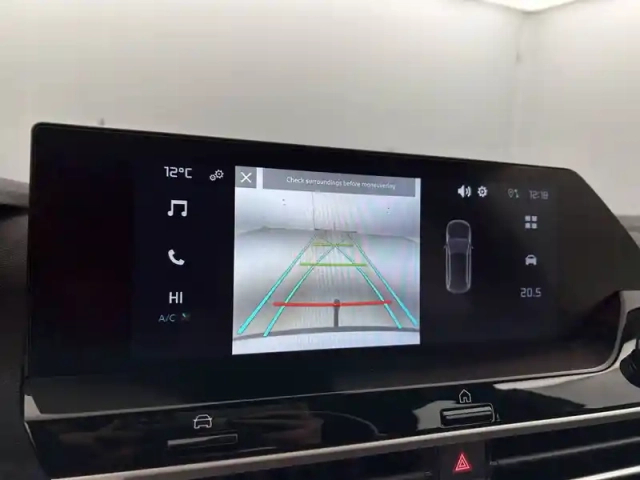 Citroën C4 hybride 136 e-dcs6 — photo 34