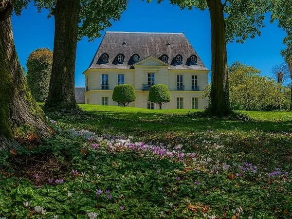 Maison 18 pièces 513 m²