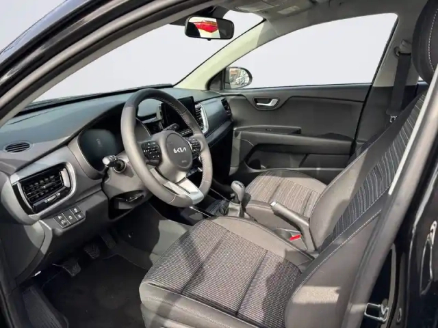 Kia Stonic 1.0 t-gdi 100 ch bvm6 — photo 9
