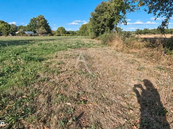 Terrain 2730 m² GROSBREUIL