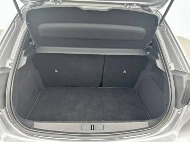 Peugeot 208 electrique 50 kwh 136ch — photo 27