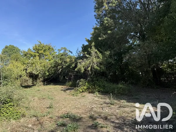 Terrain 570 m²