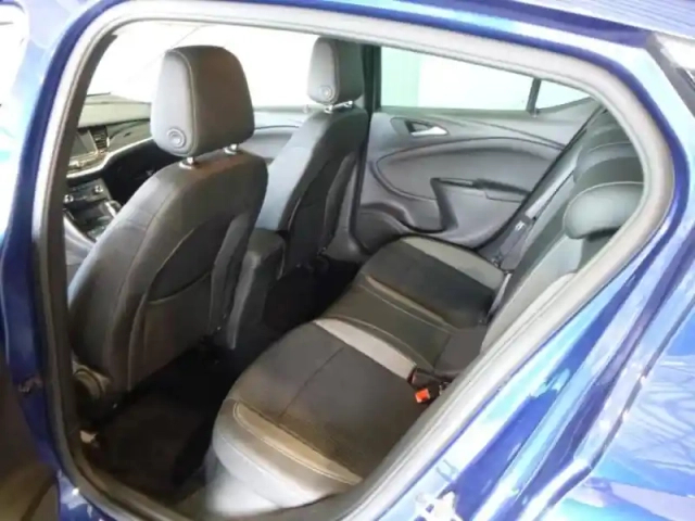 Opel Astra 1.2 turbo 110ch elegance business 6cv — photo 13