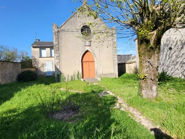 Ancien édifice religieux d'environ 170 m2 habitables