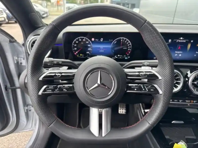 Mercedes Classe A 250 e hybrid eq amg line — photo 20