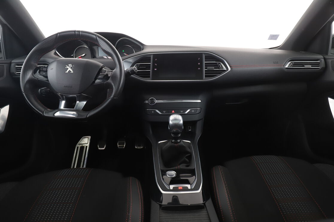 Peugeot 308 1.6 Blue-HDi GT Line — photo 11