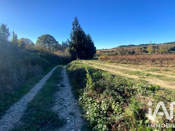 Terrain 2430 m²