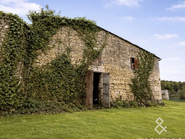 Grange 2 pièces 85 m²